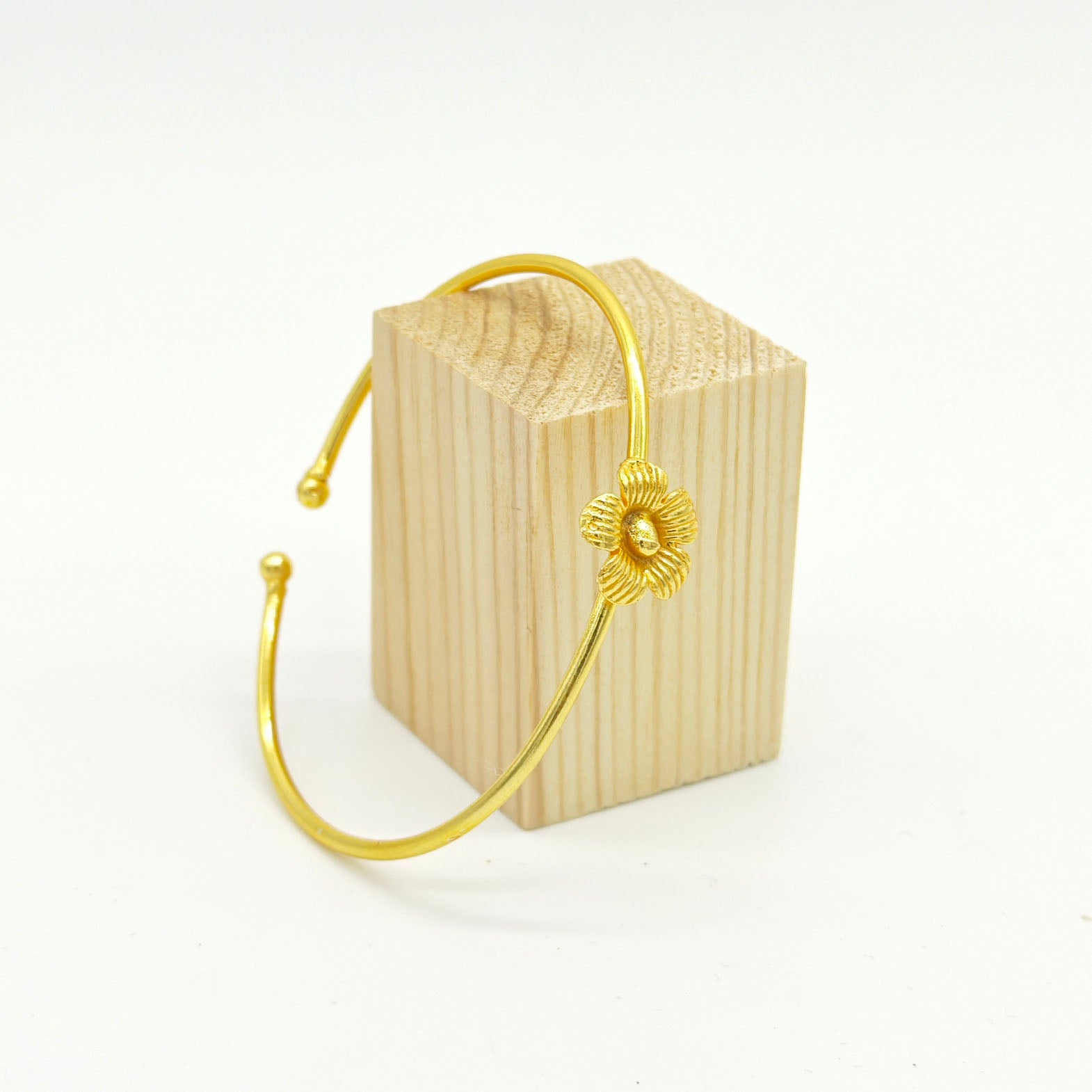PULSERA BANGLE FLOR