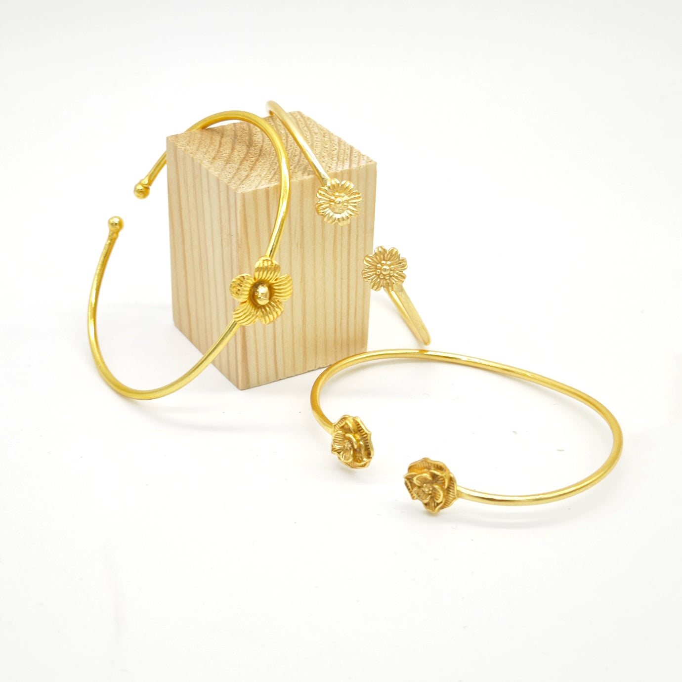 PULSERA BANGLE FLOR
