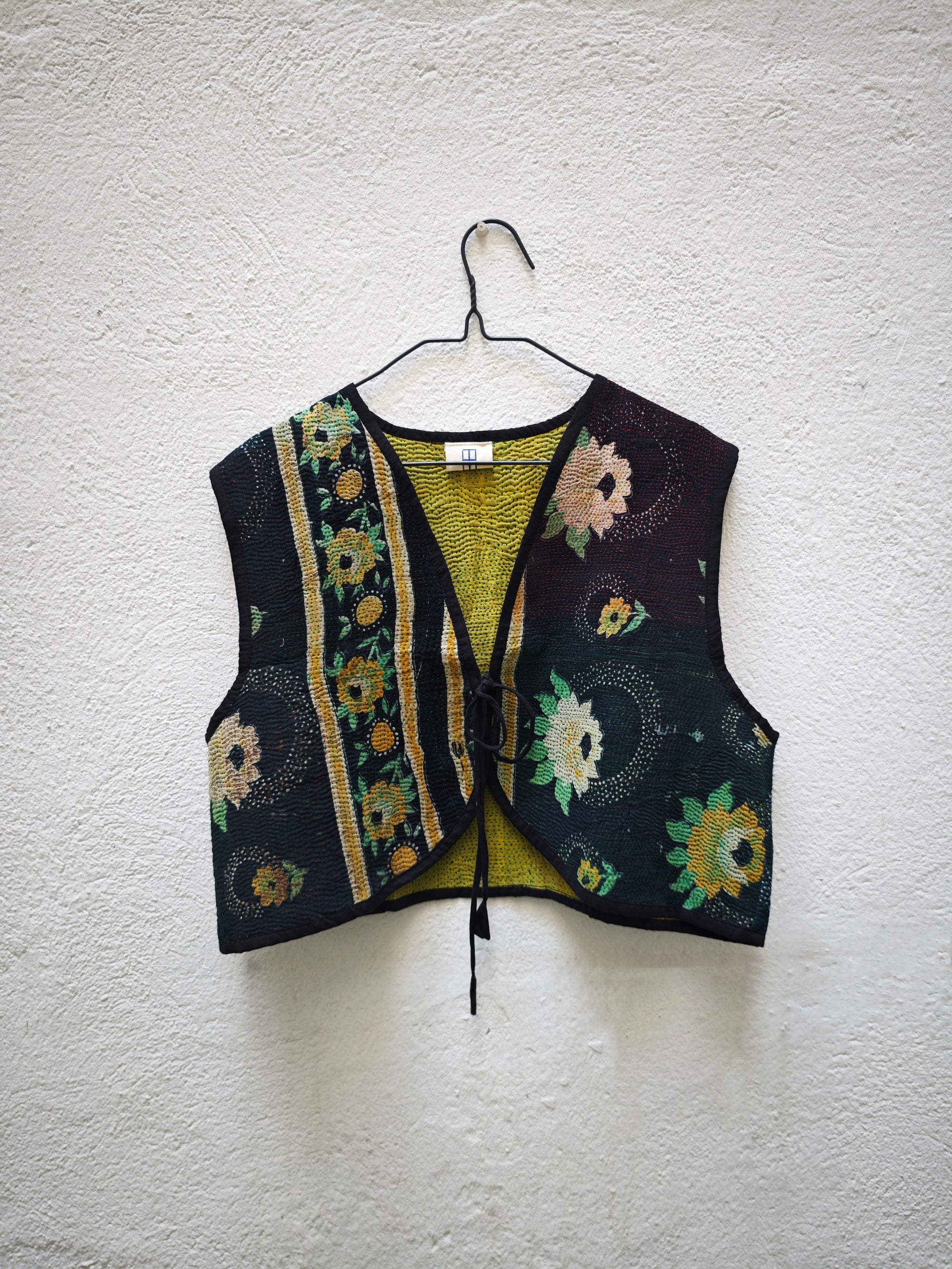 CHALECOS NUDO VINTAGE KANTHA 1-2-3-4-5-6-7-8-9-10-11