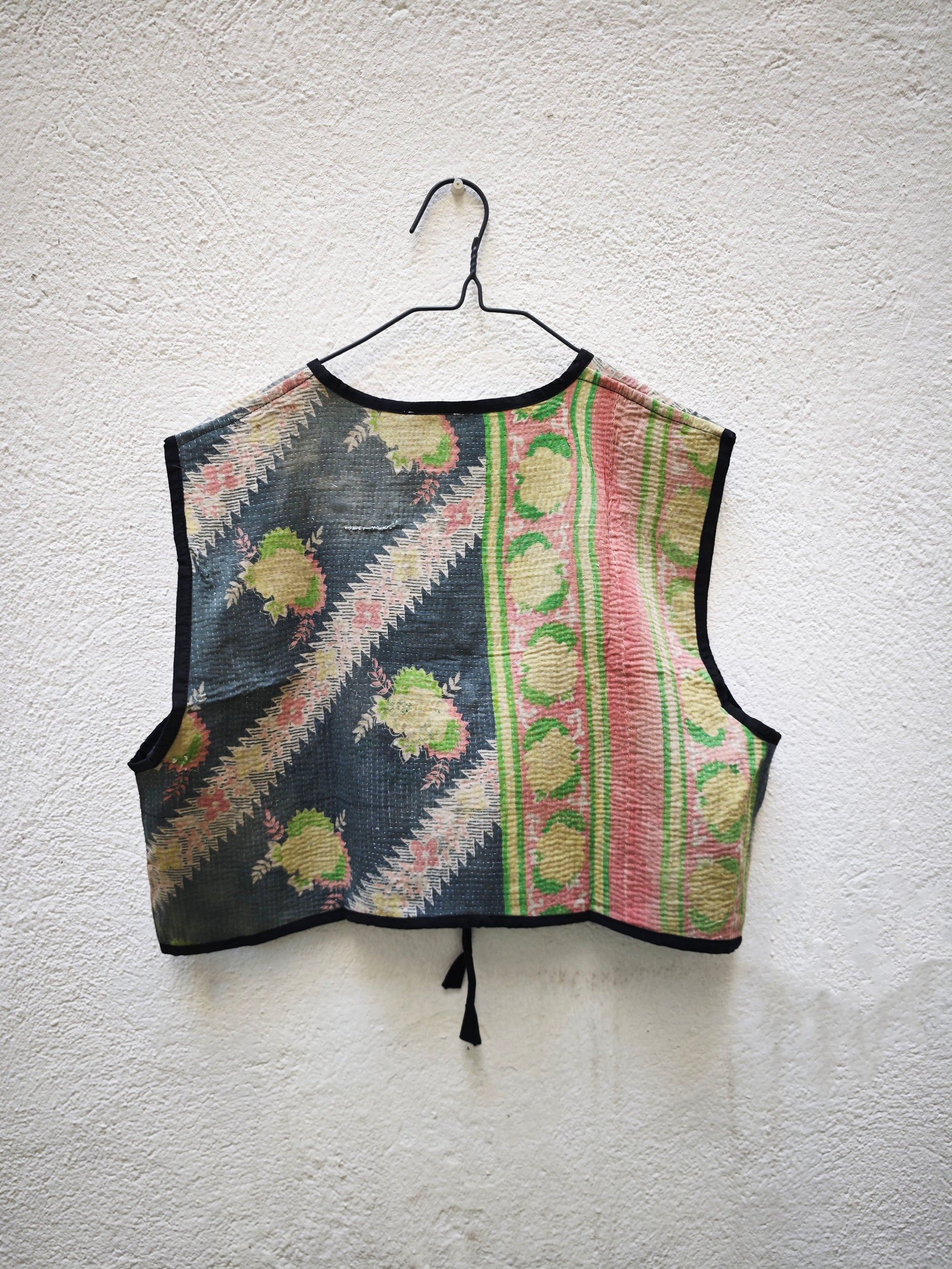 CHALECOS NUDO VINTAGE KANTHA 1-2-3-4-5-6-7-8-9-10-11