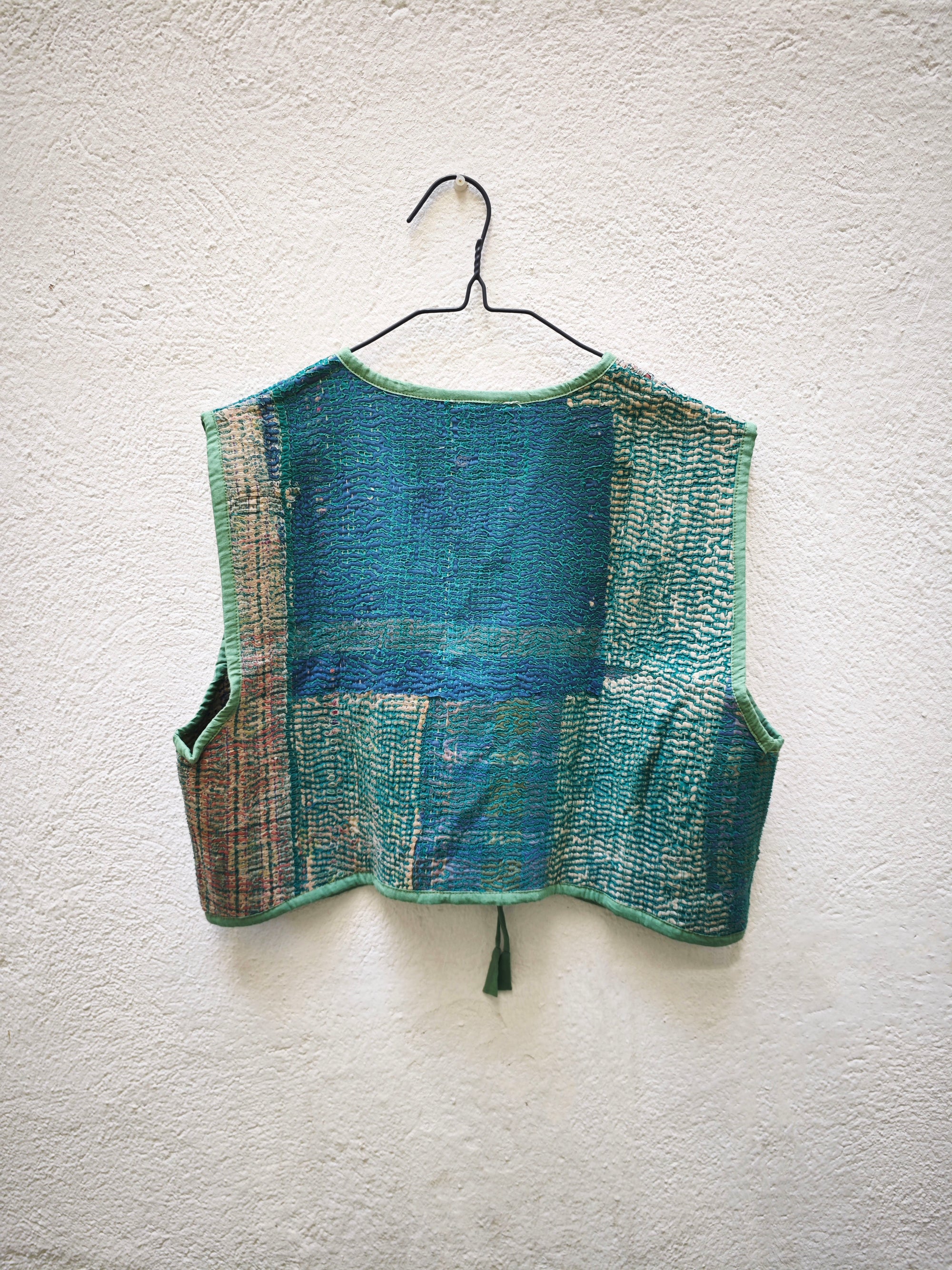 CHALECOS NUDO VINTAGE KANTHA 1-2-3-4-5-6-7-8-9-10-11