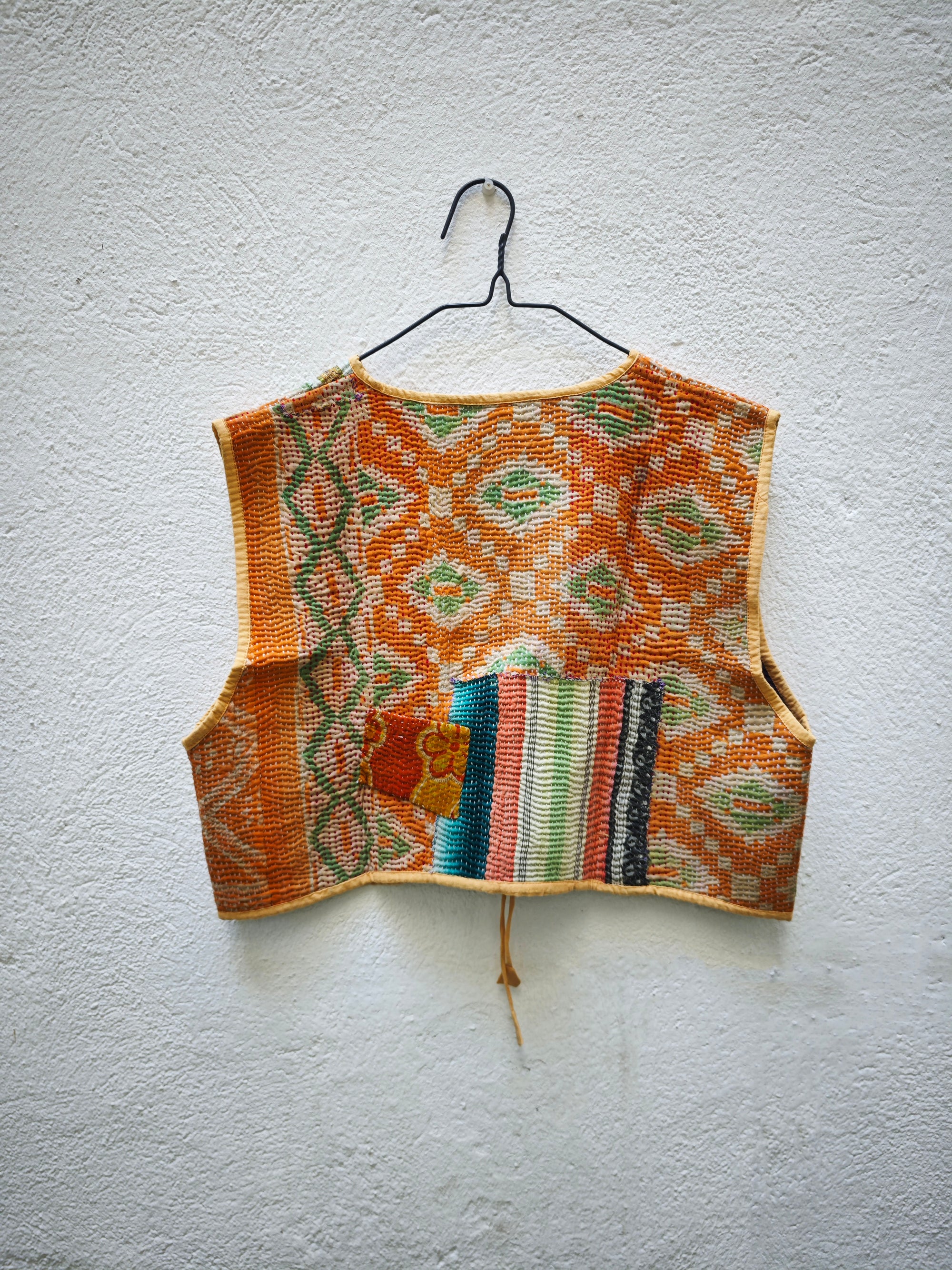 CHALECOS NUDO VINTAGE KANTHA 1-2-3-4-5-6-7-8-9-10-11